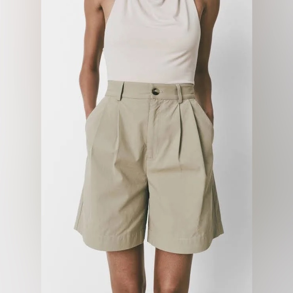 Rue Sophie Alain Pleated Khaki Shorts size S